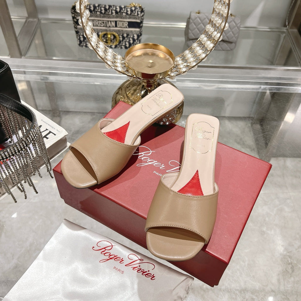 CRYSTAL HEEL MULE IN CAMEL BROWN CALFSKIN