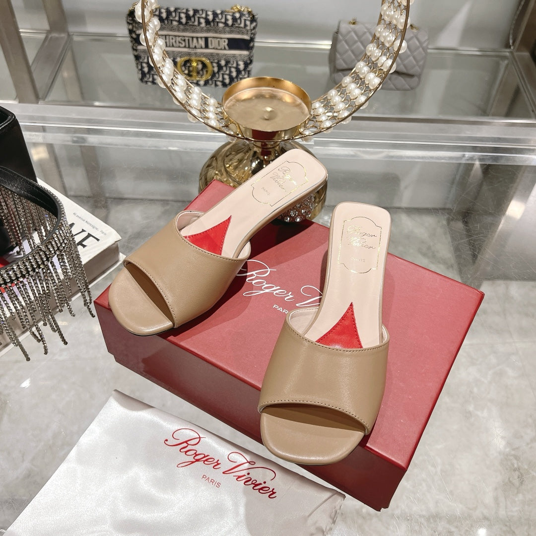 CRYSTAL HEEL MULE IN CAMEL BROWN CALFSKIN