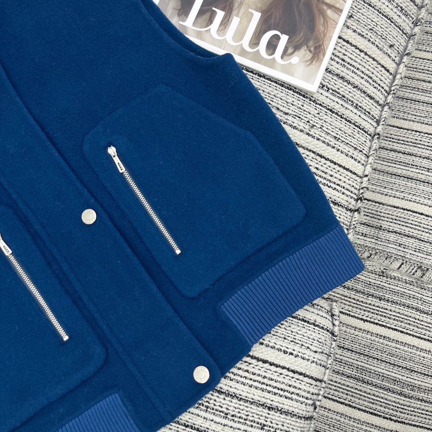 HERMES 25S SLEEVELESS JACKET 305