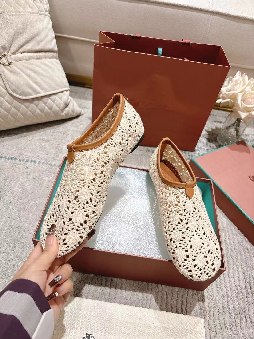 FLAT SHOES 25 IN WHITE MESH FABRIC