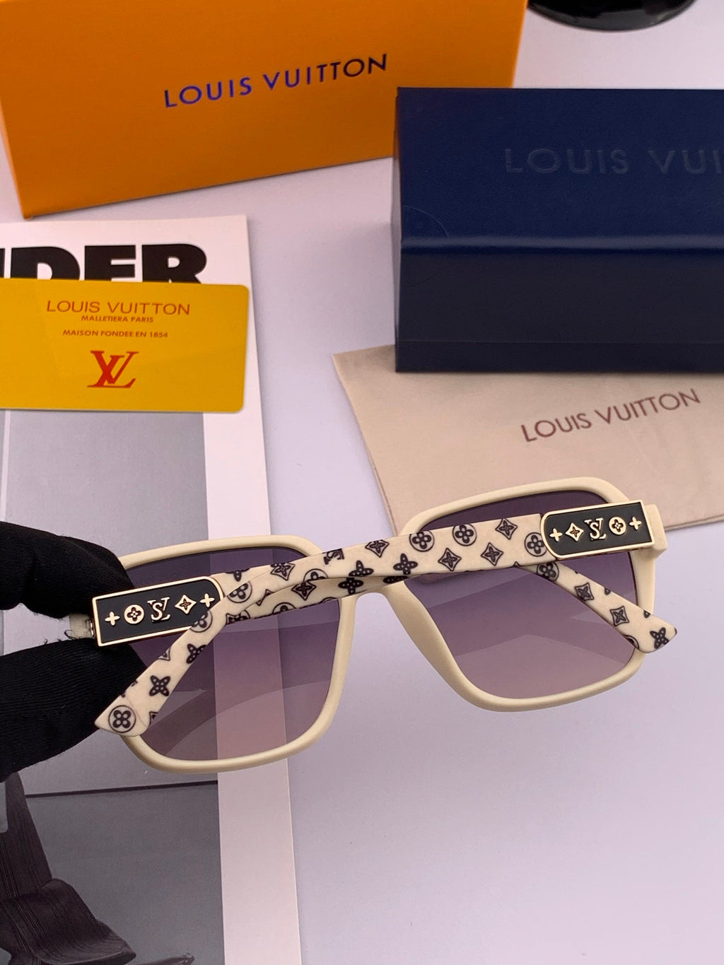 SIGNATURE ROUND SUNGLASSES L3305 IN ACETATE