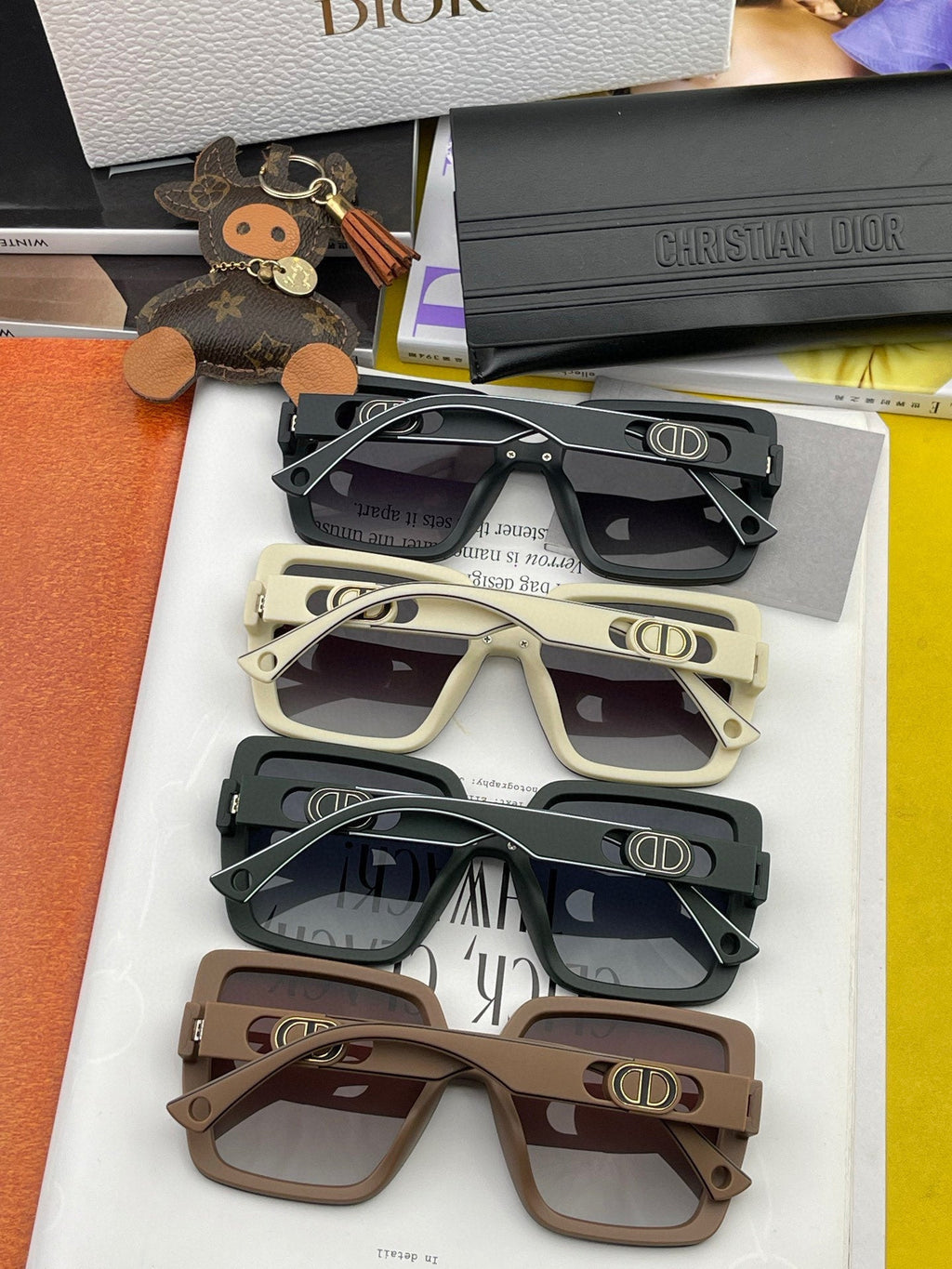 MONTAIGNE SQUARE SUNGLASS CD7129 IN ACETATE