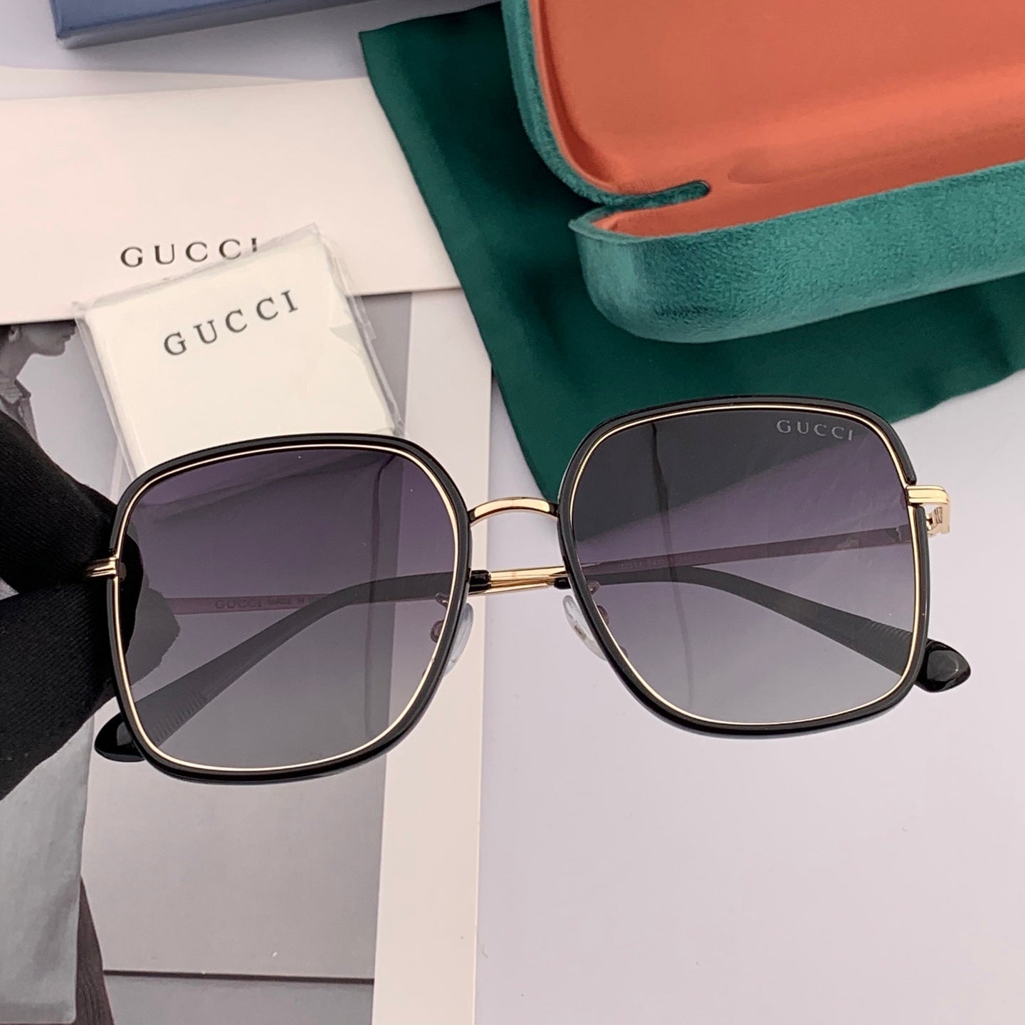 SQUARE FRAME SUNGLASSES G3142 IN ACETATE AND METAL