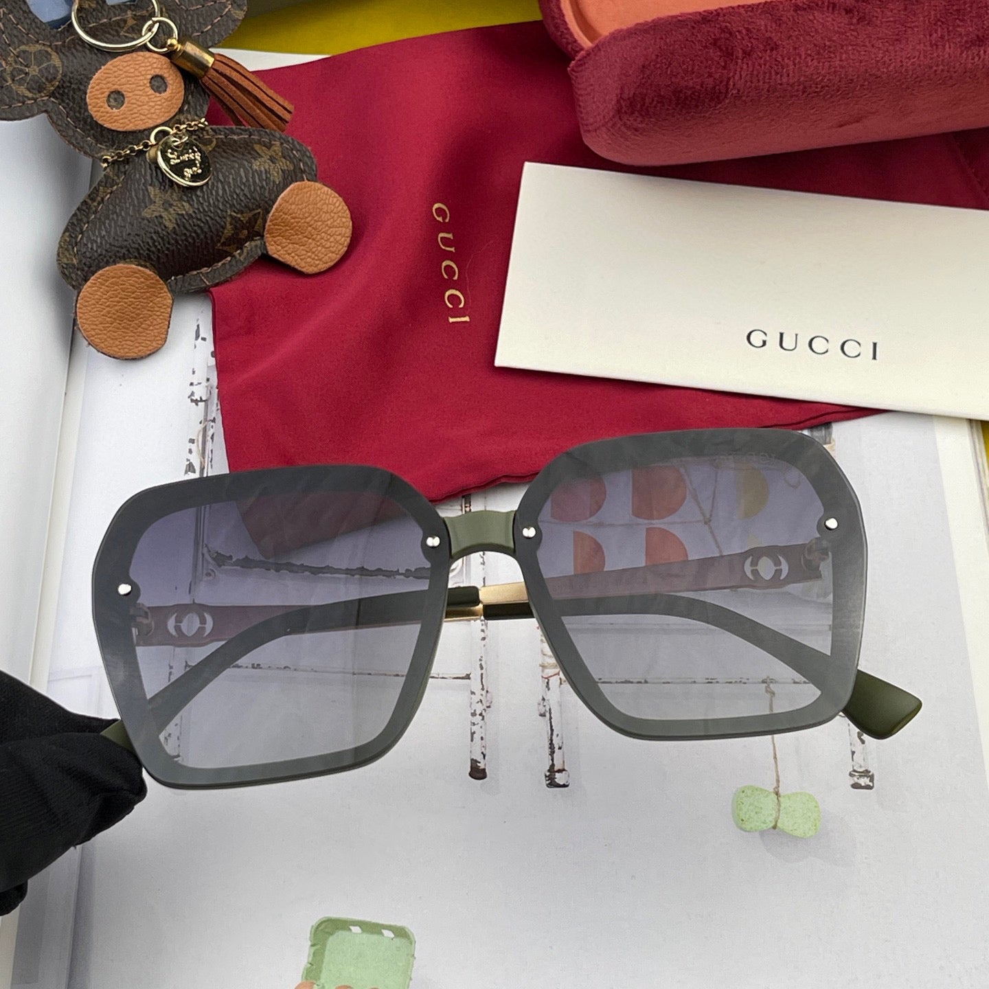 BORDERED SQUARE FRAME SUNGLASSES G0607 IN ACETATE