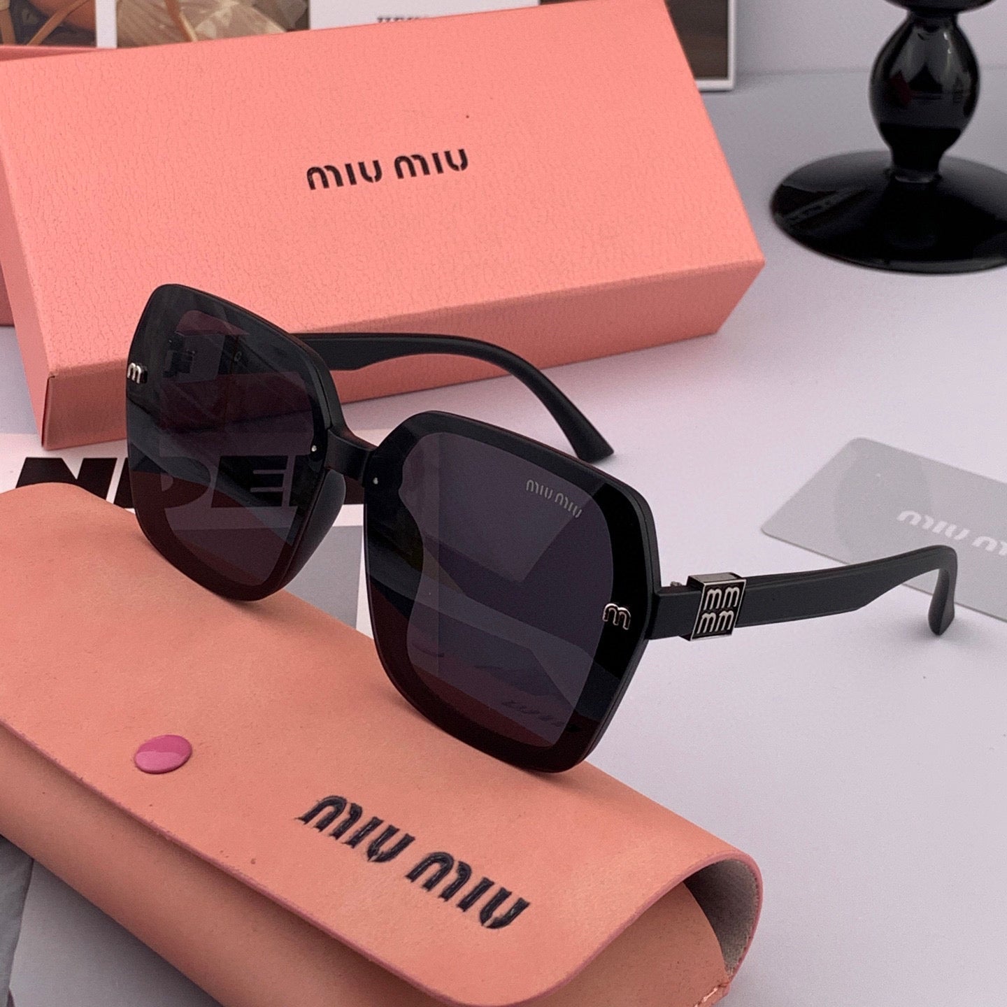 RUNWAY SQUARE SUNGLASSES M4304 IN ACETATE