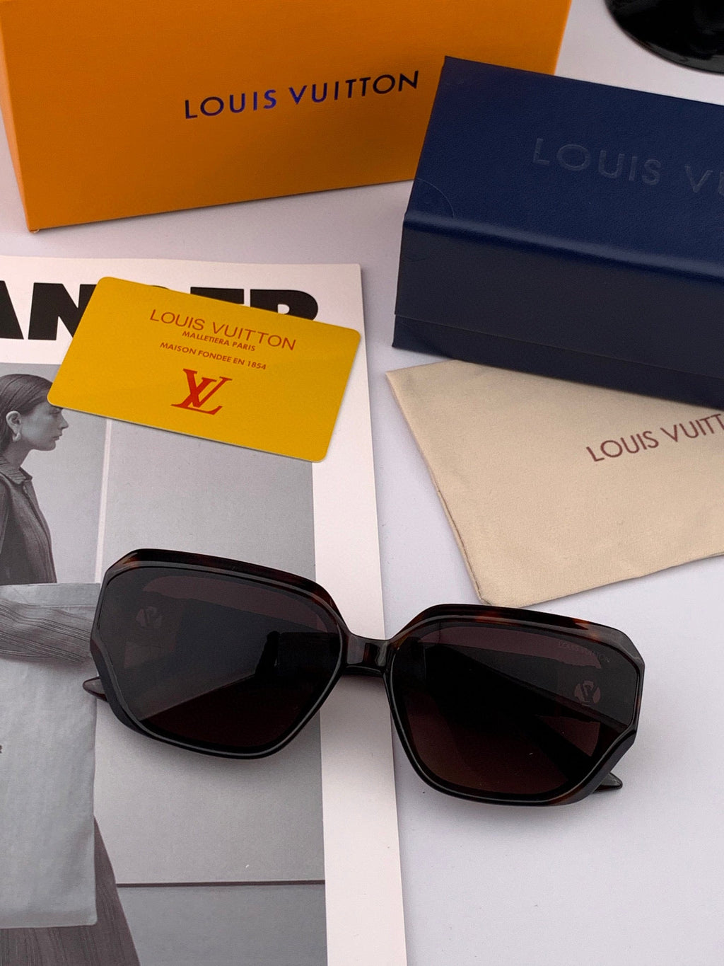 SQUARE SUNGLASSES L8551 IN ACETATE