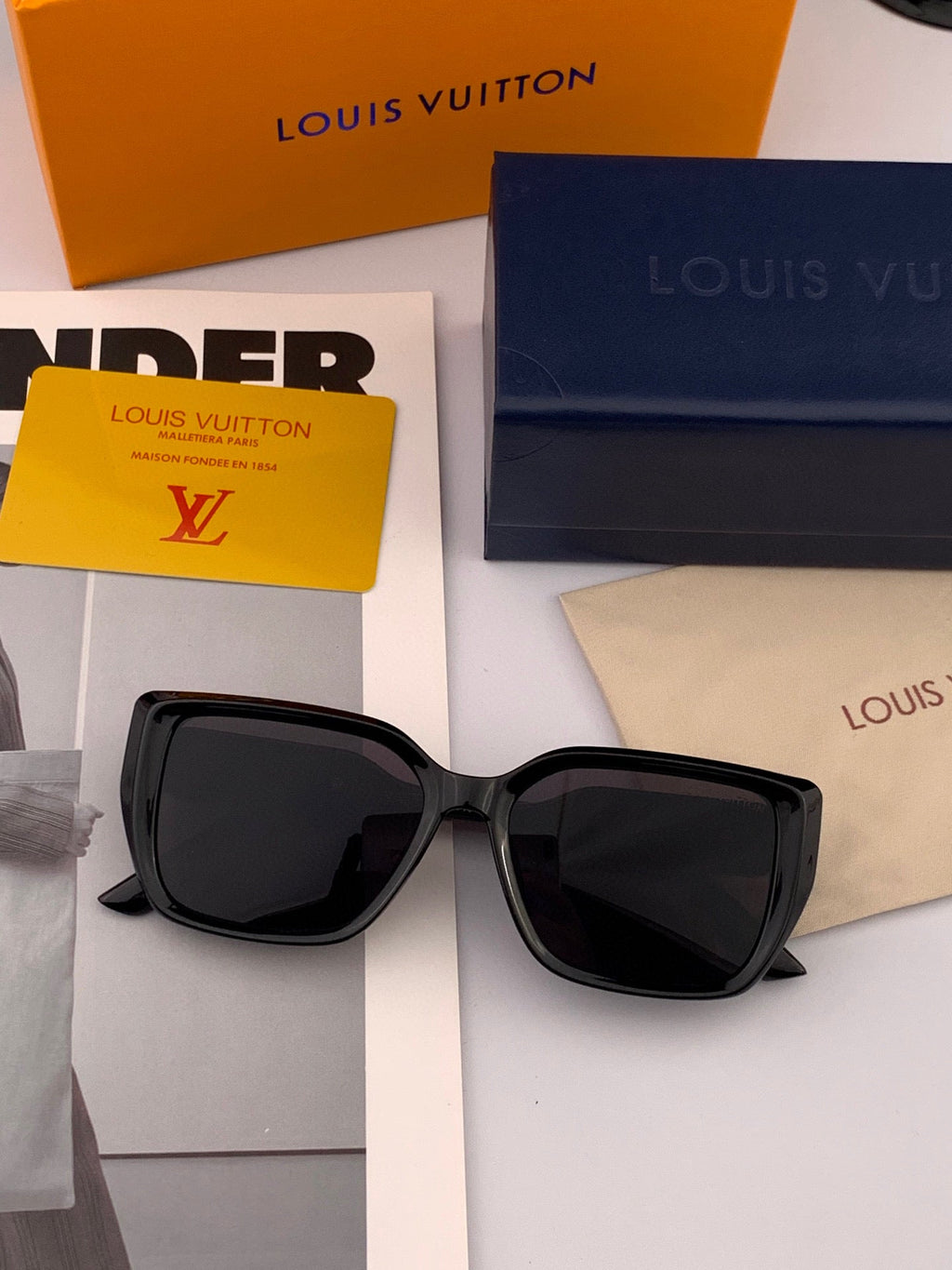 SQUARE SUNGLASSES L6221 IN ACETATE