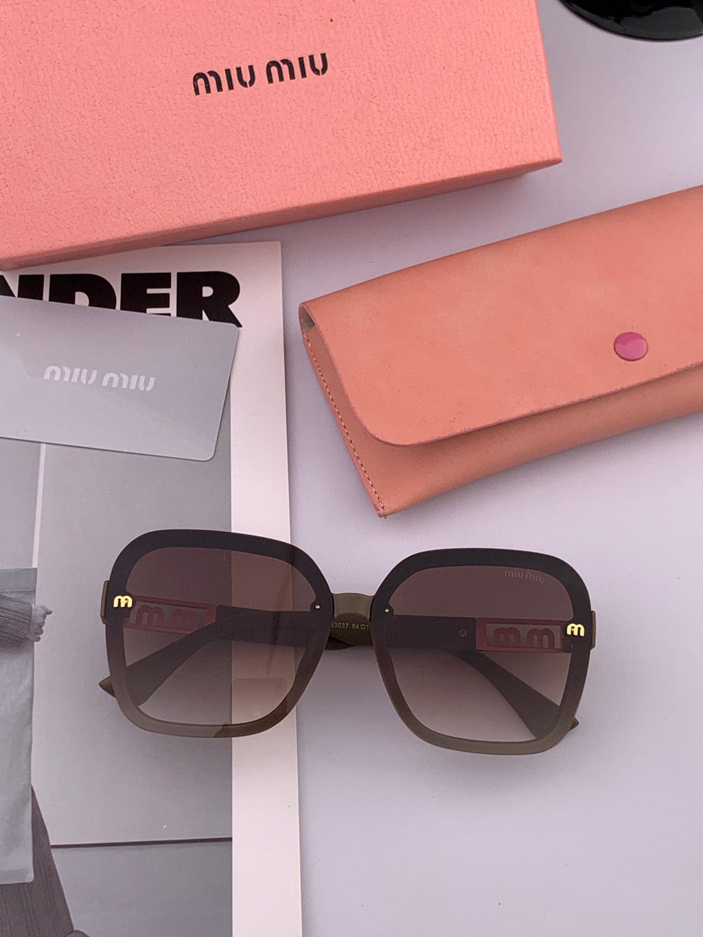 RUNWAY SQUARE SUNGLASSES M7303 IN ACETATE