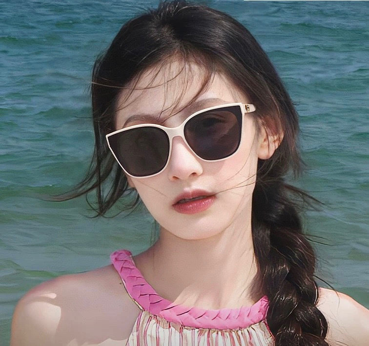 MONTAIGNE SUNGLASS CD67711 IN ACETATE