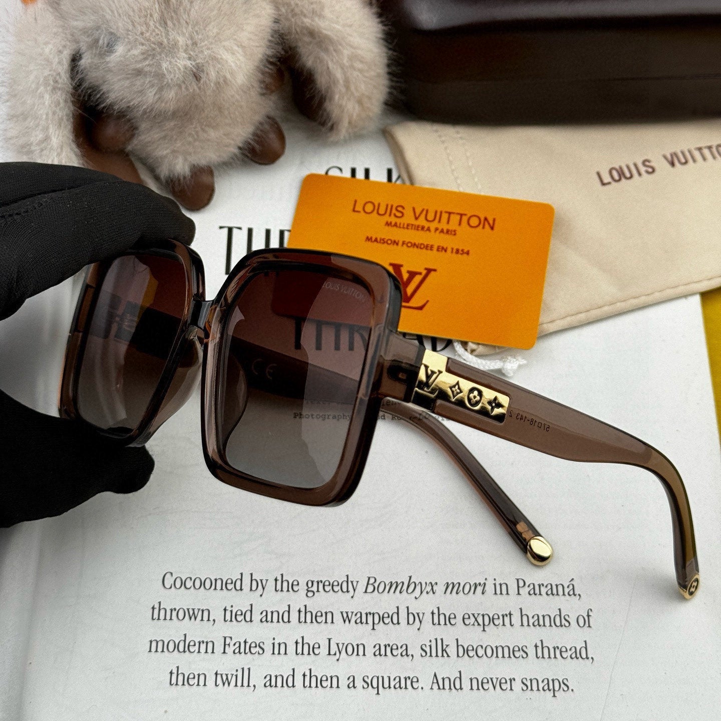 LARGE SQUARE SUNGLASS L6250 IN ACETATE