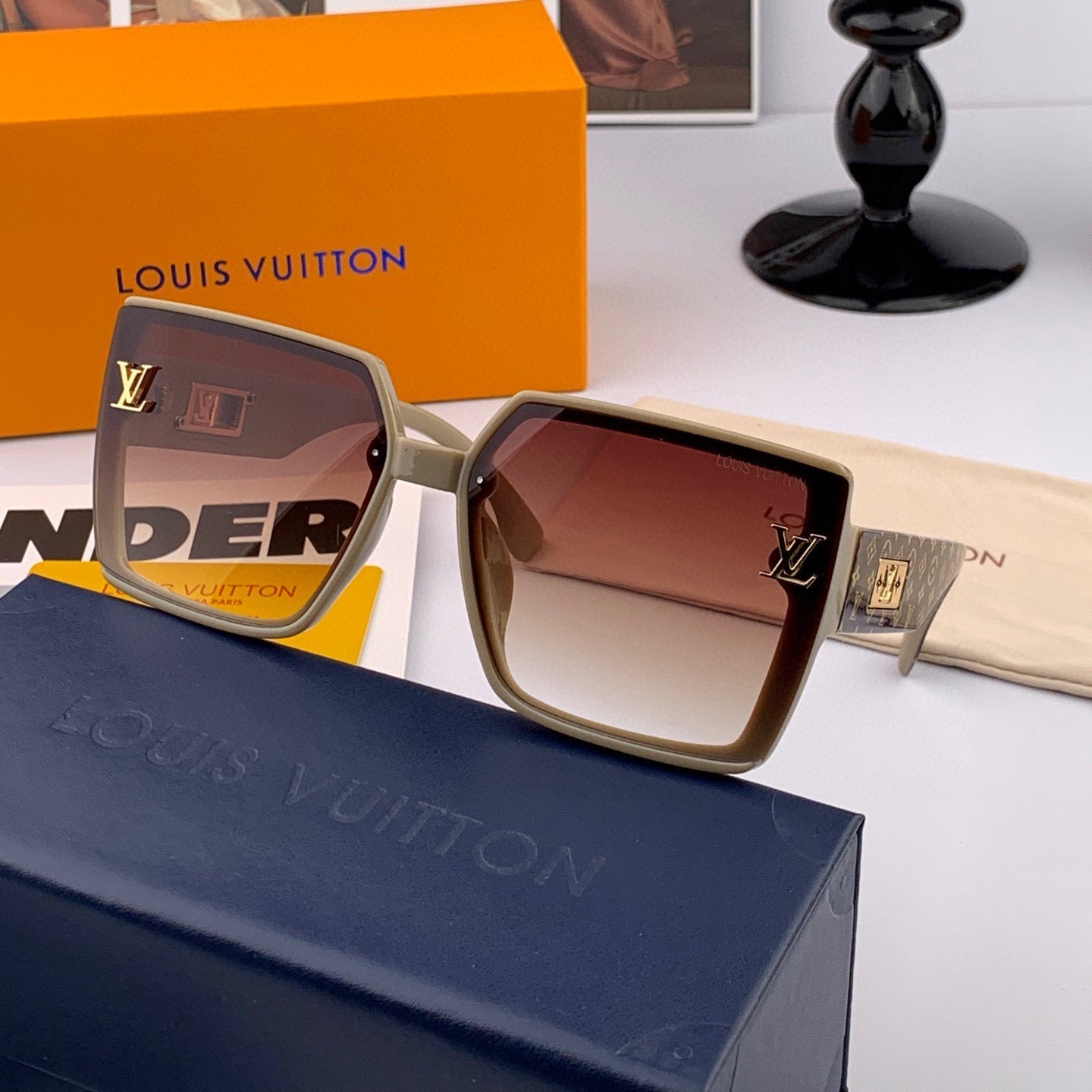 MONOGRAM SUNGLASS L3619 IN ACETATE FRAME