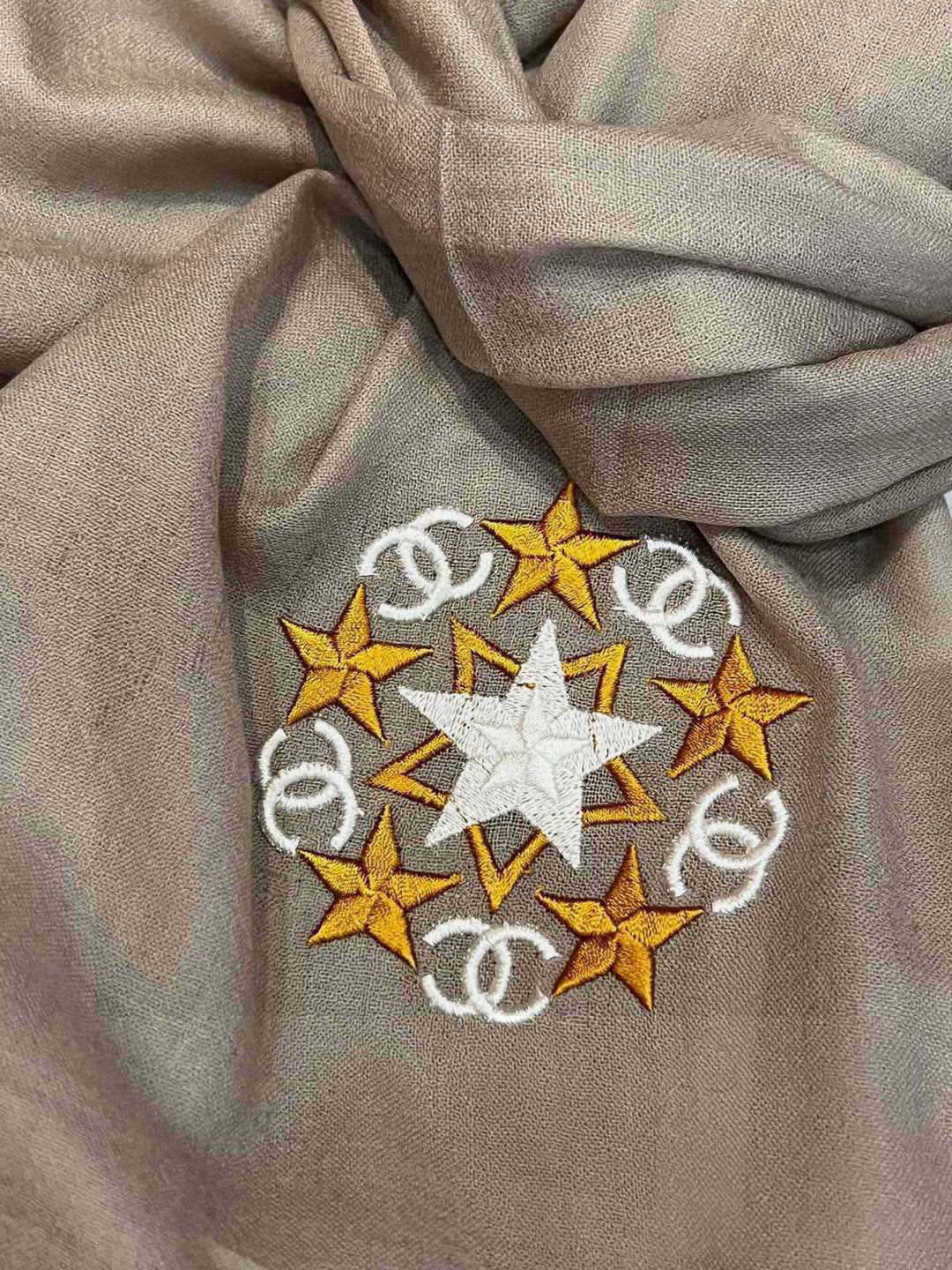 CHANEL 25S SCARF 200 IN CASHMERE WOOL 701967