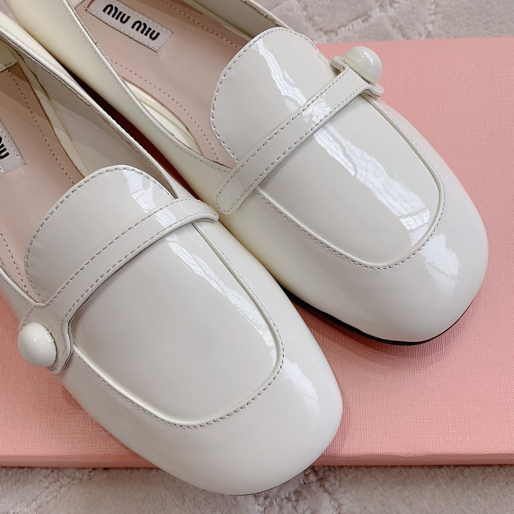 Floral White Loafer Shoes Sheepskin