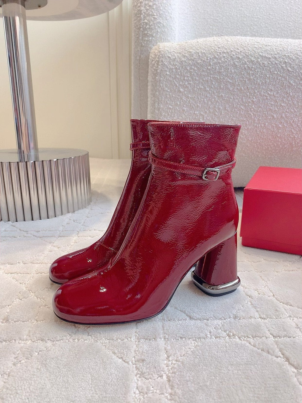 VIV' PODIUM BOOTIES IN RED GLOSSY LAMBSKIN