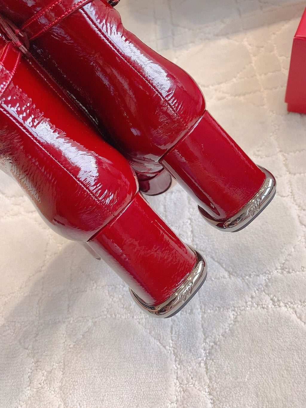 VIV' PODIUM BOOTIES IN RED GLOSSY LAMBSKIN