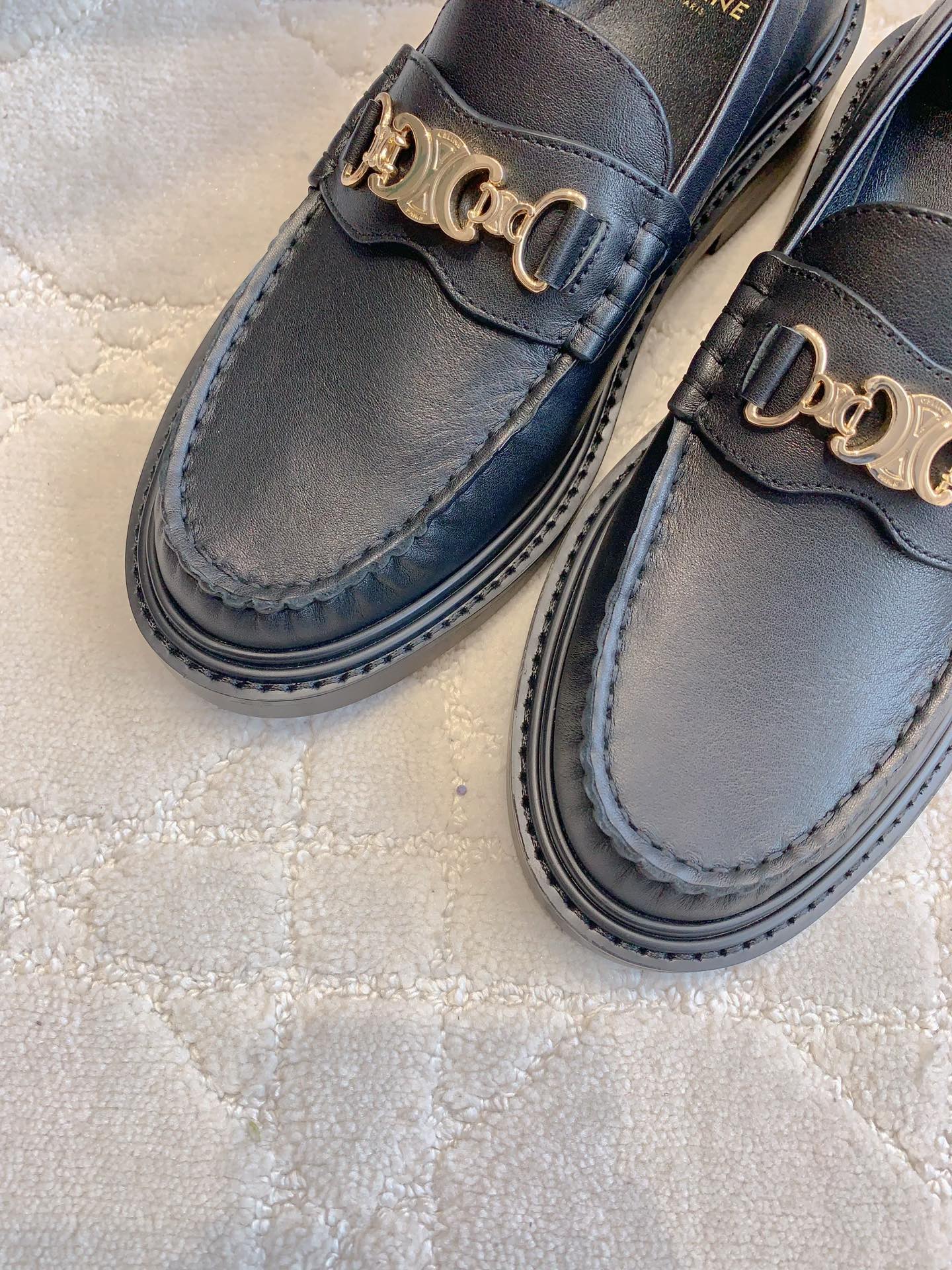 CHANEL 25S ARC DE TRIOMPHE LOAFERS IN BLACK CALFSKIN GOLD HARDWARE