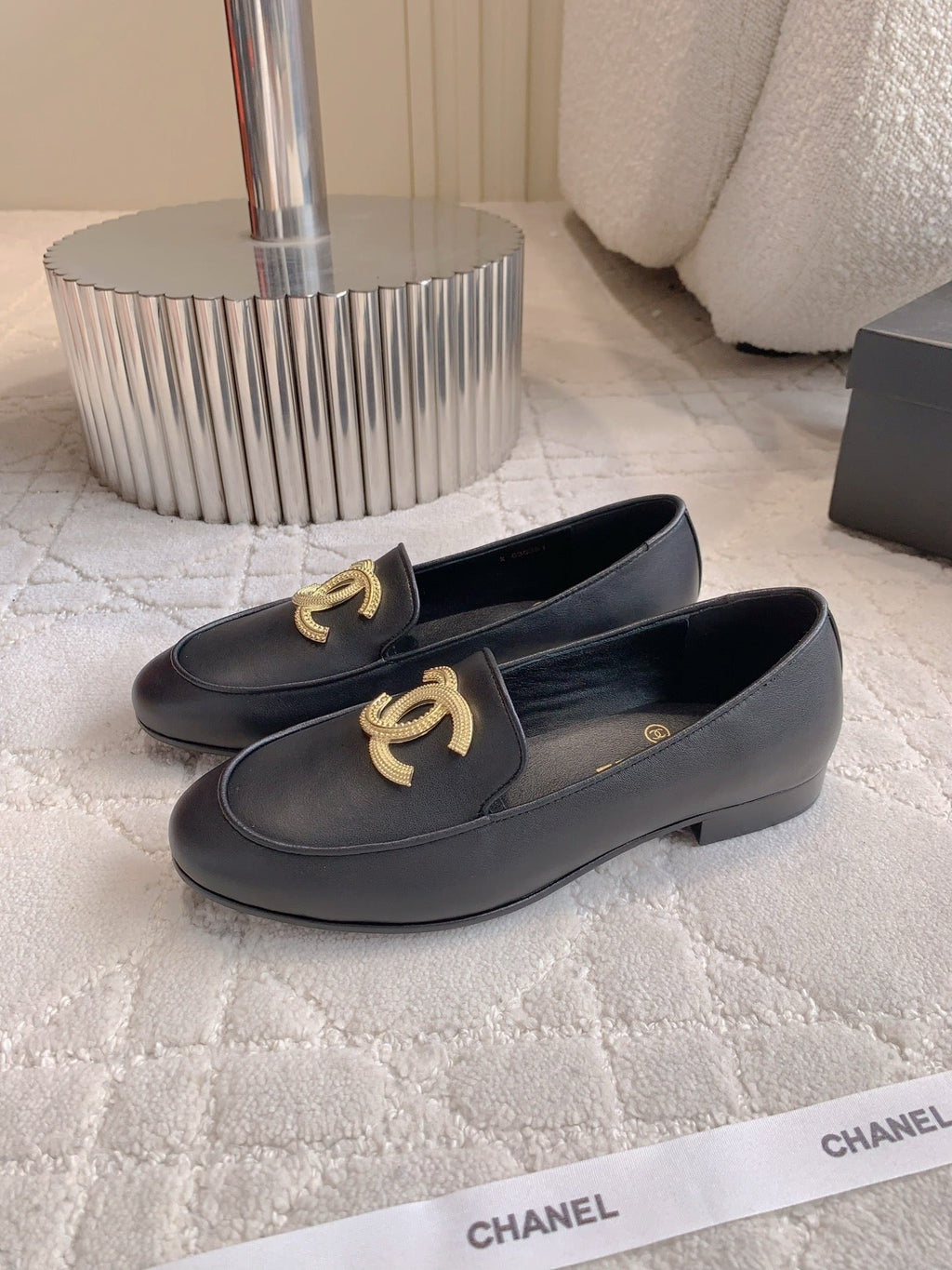 CHANEL 25S LOAFERS WITH LARGE LOGO IN BLACK CALFSKIN GOLD HARDWARE