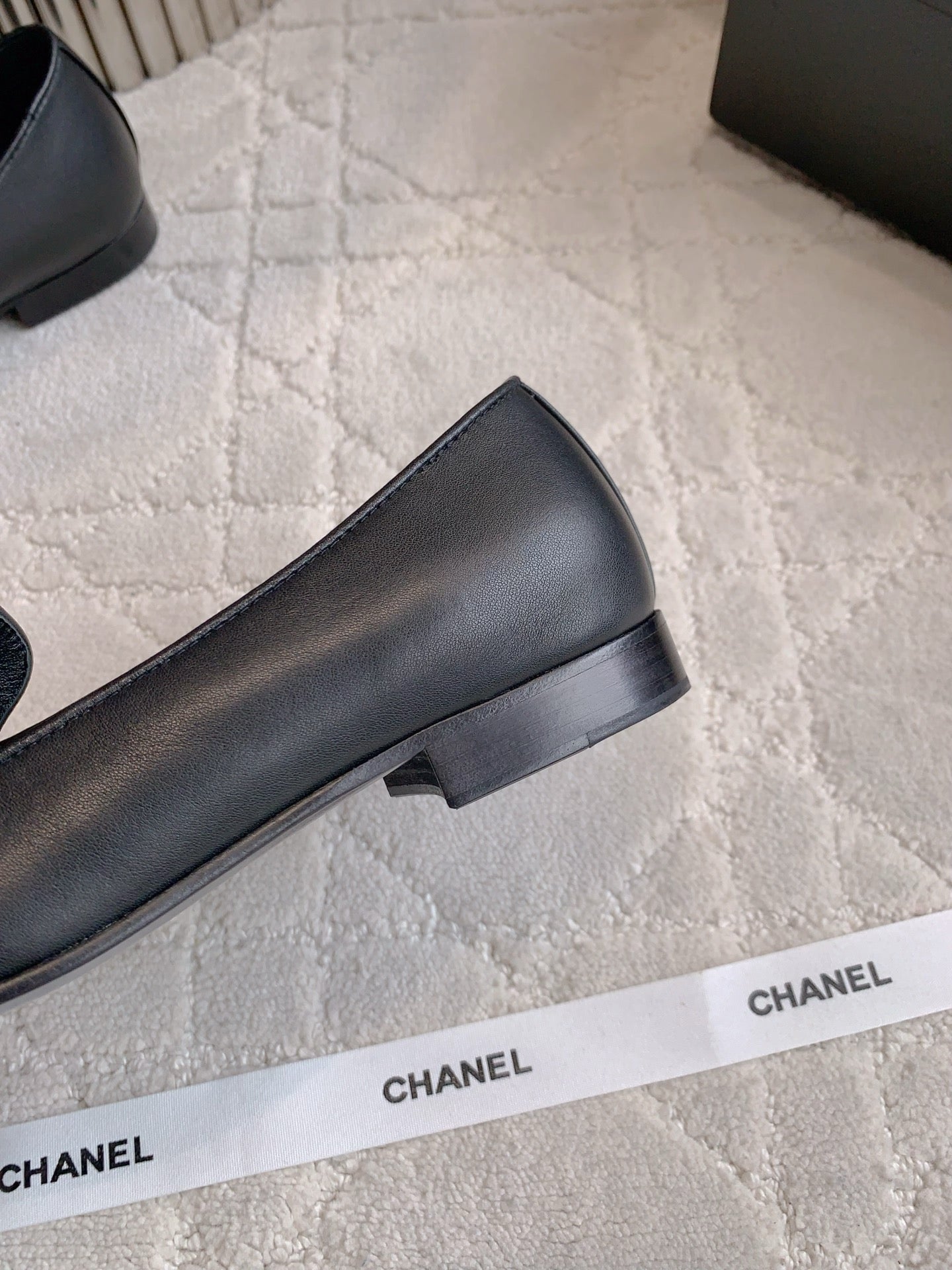 CHANEL 25S LOAFERS WITH LARGE LOGO IN BLACK CALFSKIN GOLD HARDWARE