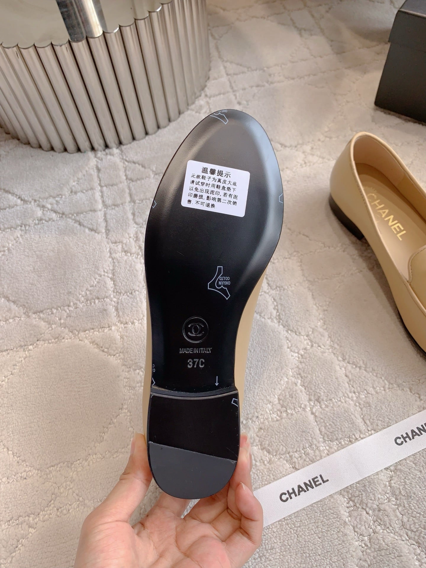 CHANEL 25S LOAFERS WITH LARGE LOGO IN LIGHT CARAMEL CALFSKIN GOLD HARDWARE