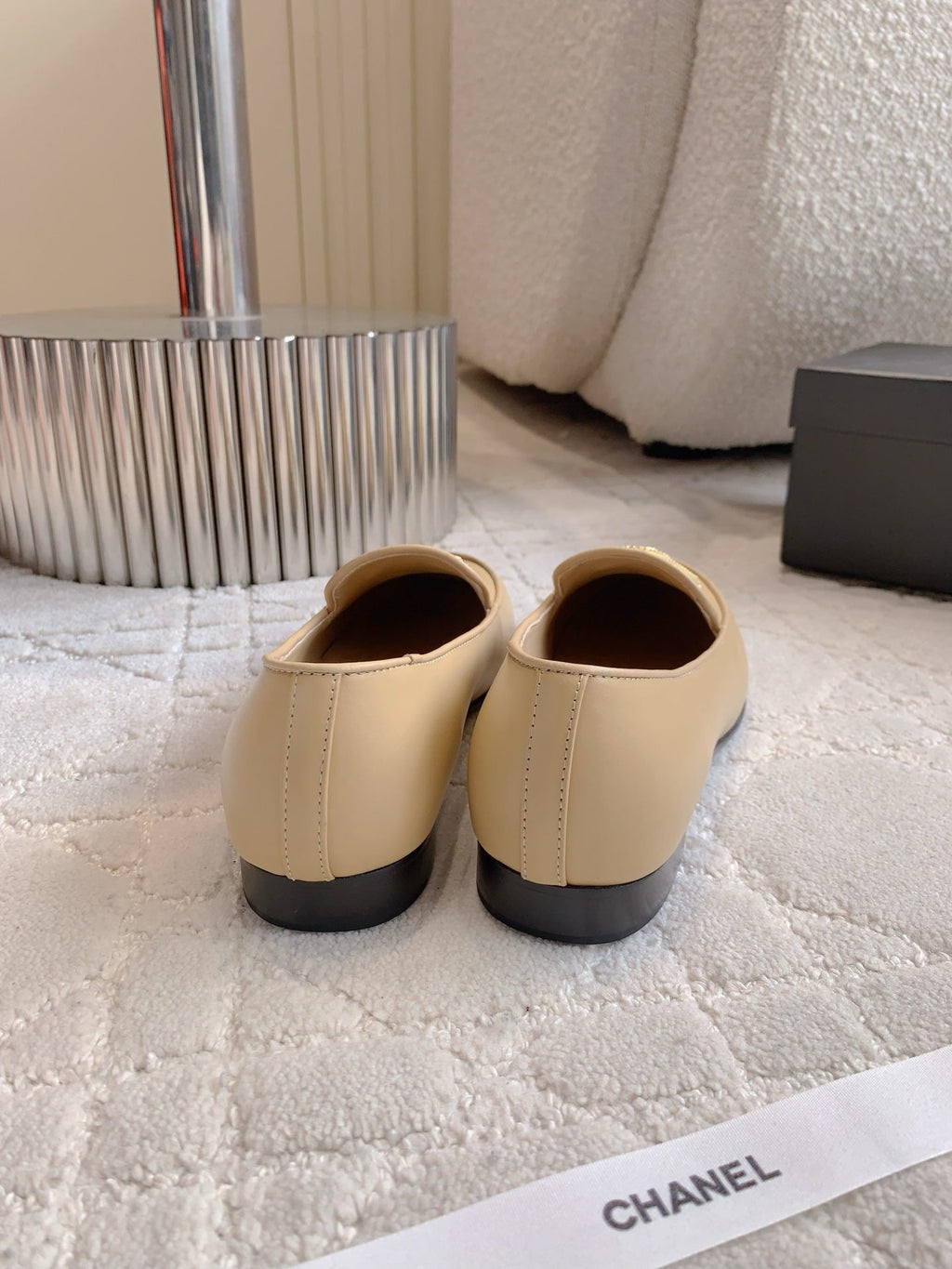 CHANEL 25S LOAFERS WITH LARGE LOGO IN LIGHT CARAMEL CALFSKIN GOLD HARDWARE