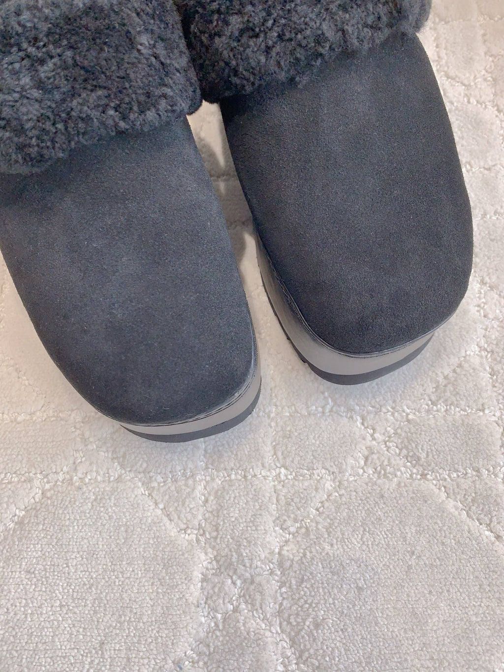 CELINE 25S DANA WEDGE MULE 70MM IN BLACK SUEDE CALFSKIN AND SHEARLING