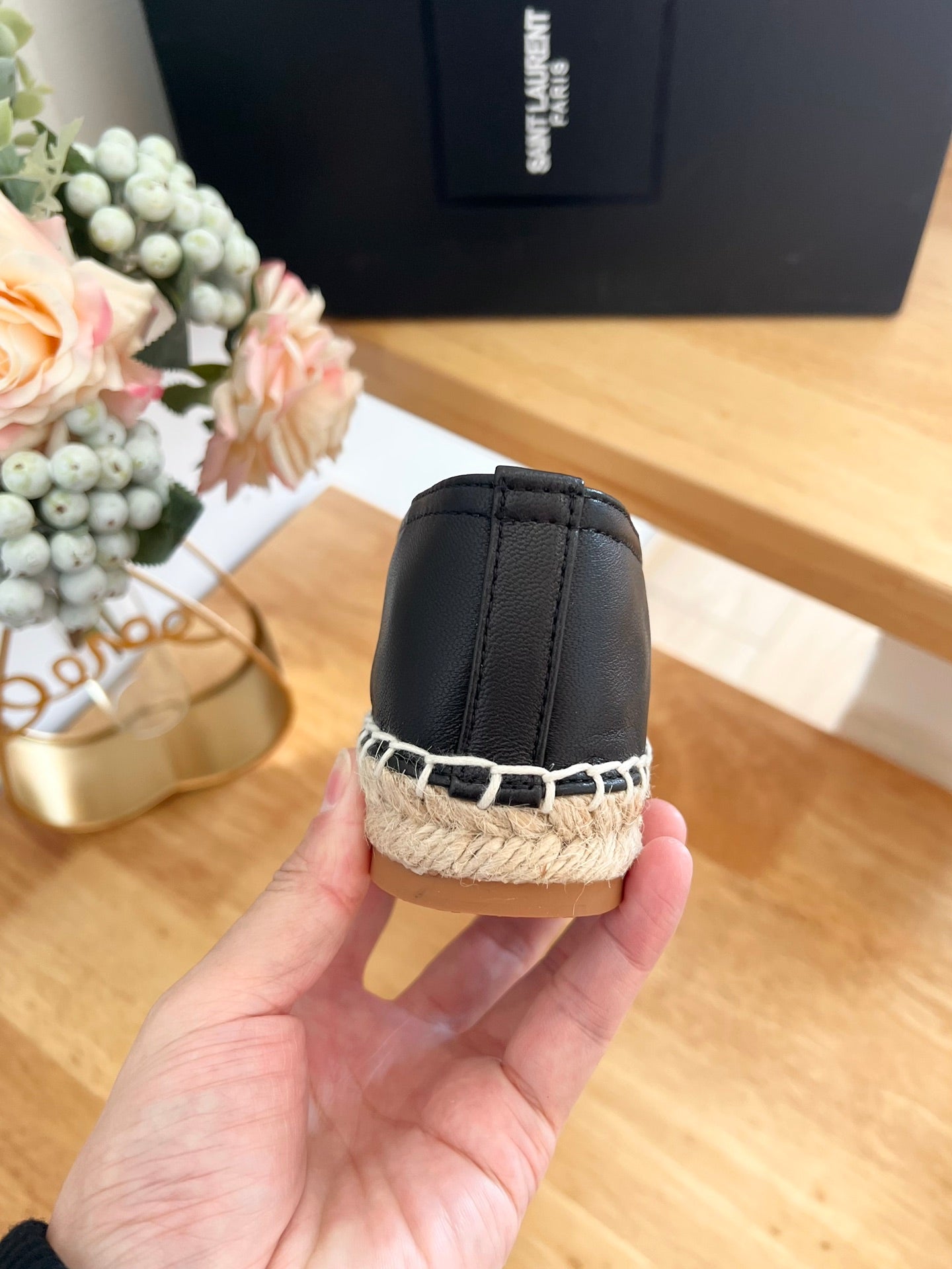 SL YVES EMBOSSED LOGO SLIP ON BLACK CALFSKIN