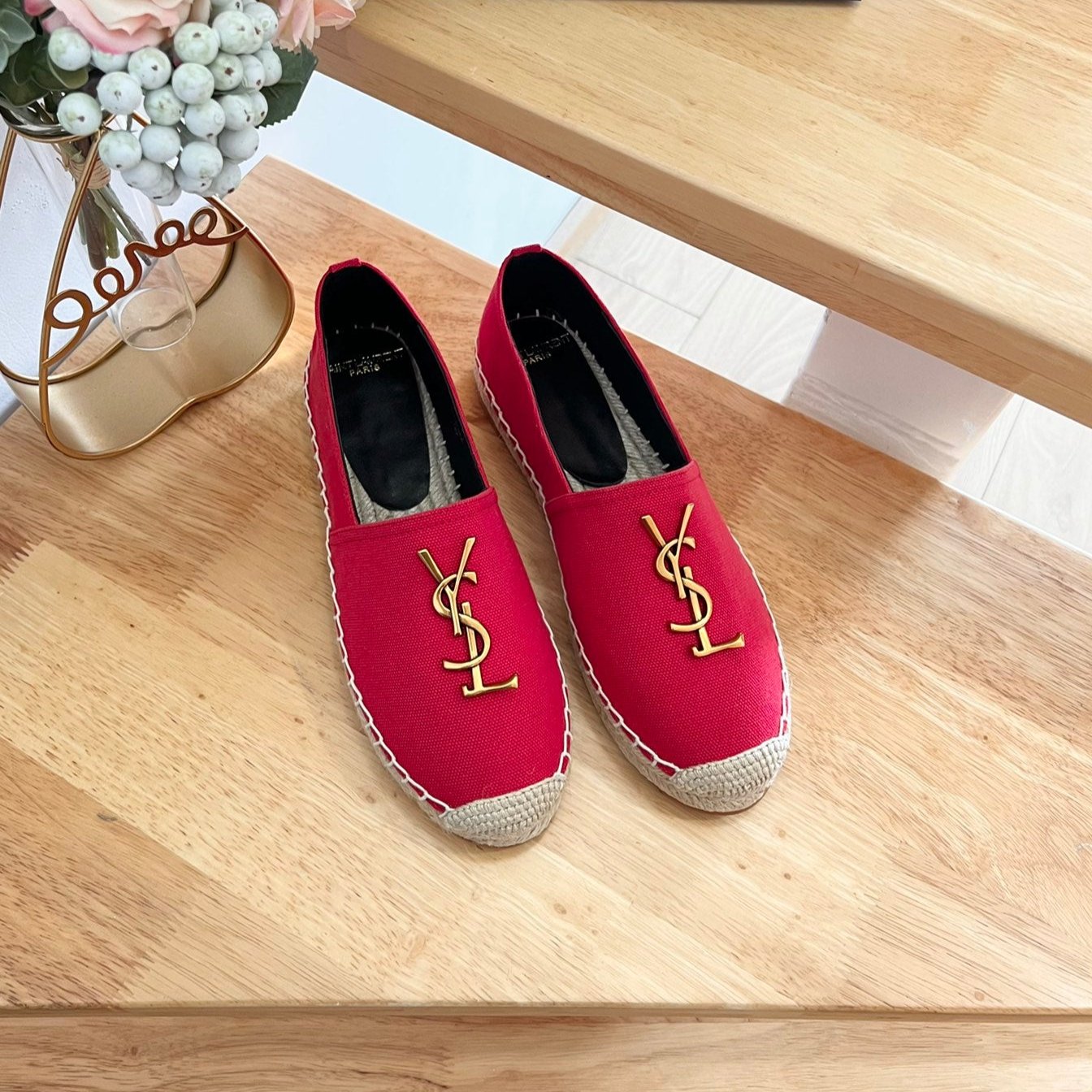 SL YVES LOGO SLIP ON RED CANVAS