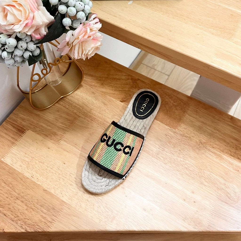 GG  Casual Style Slippers