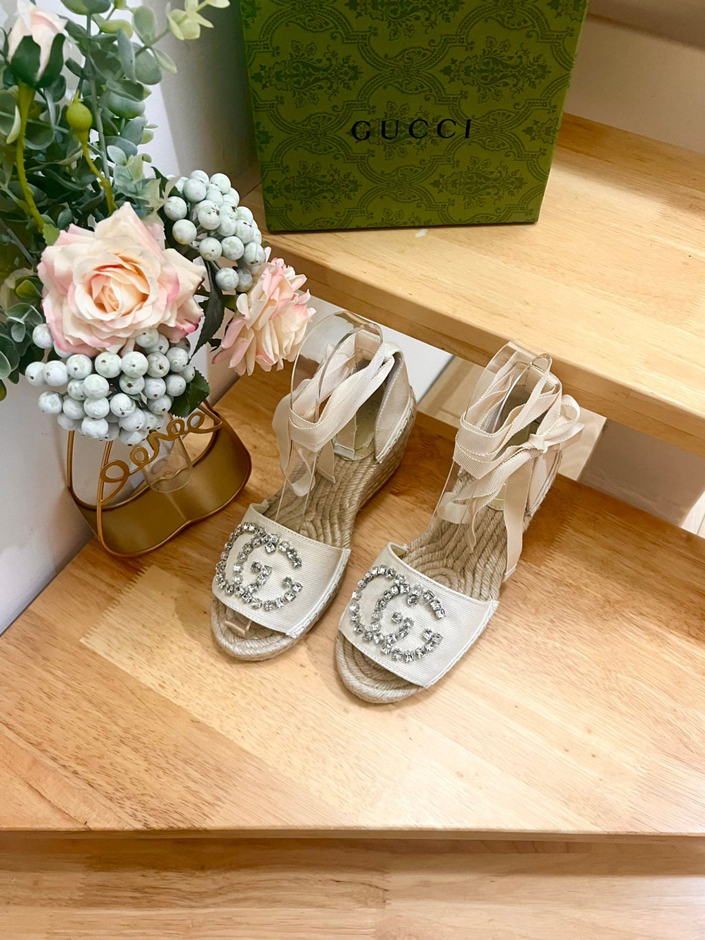PLATFORM WITH RHINESTONE LOGO IN CREAM BEIGE CANVAS AND STRAW LINING