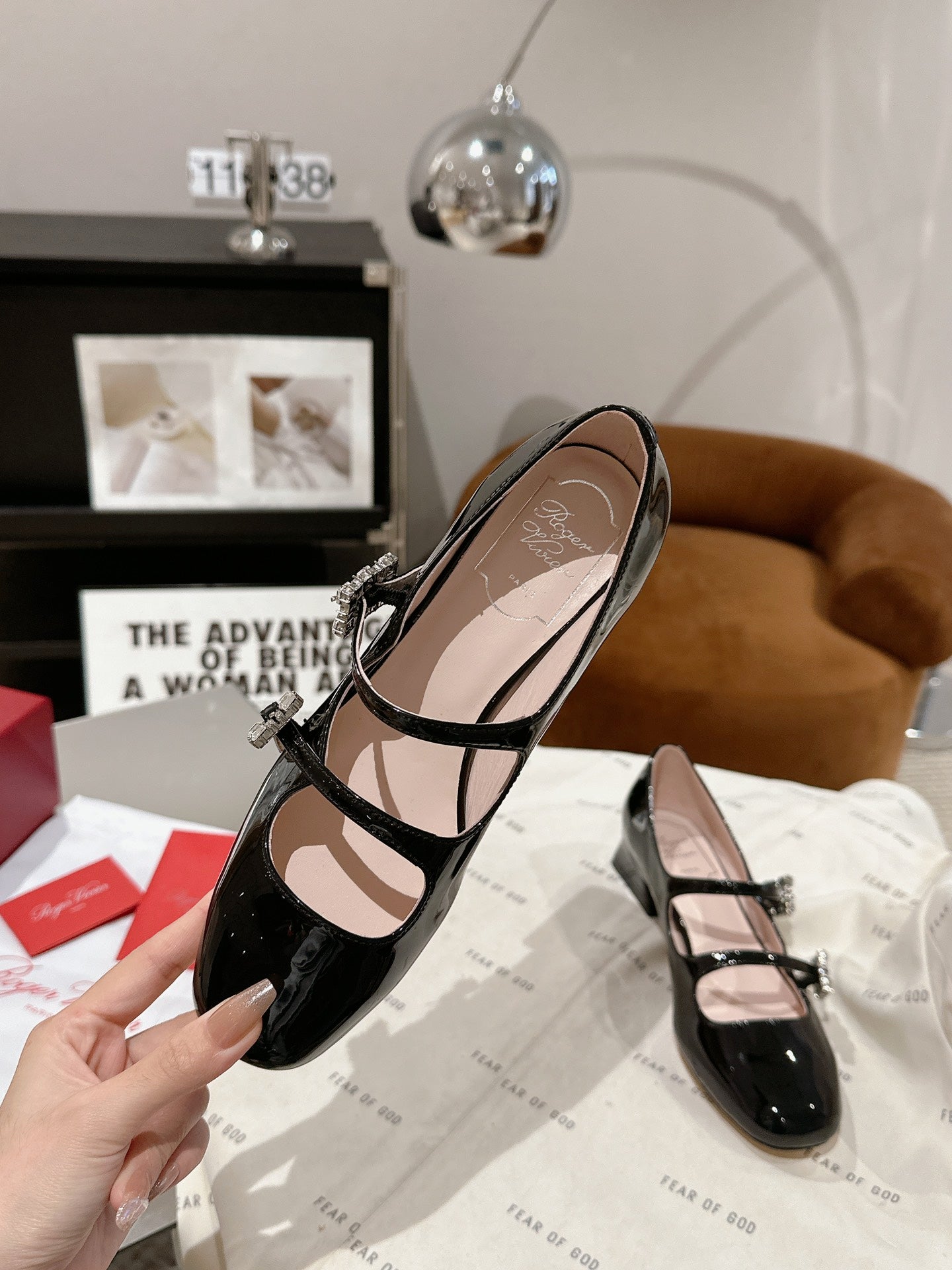 MINI TRES VIVIER STRASS BUCKLE BABIES BALLERINAS IN BLACK PATENT CALFSKIN