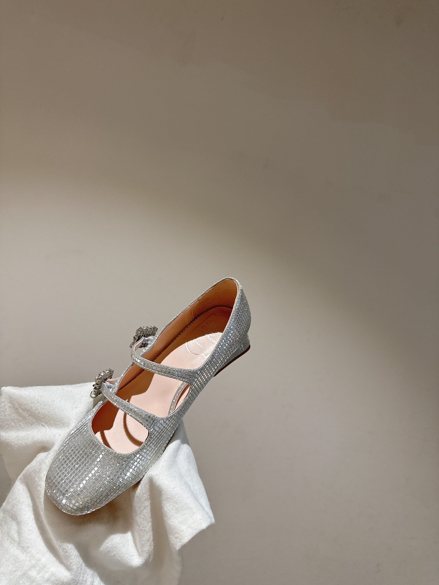 MINI TRES VIVIER STRASS BUCKLE BABIES BALLERINAS IN SILVER CALFSKIN FULLY EMBELLISHED CRYSTALS