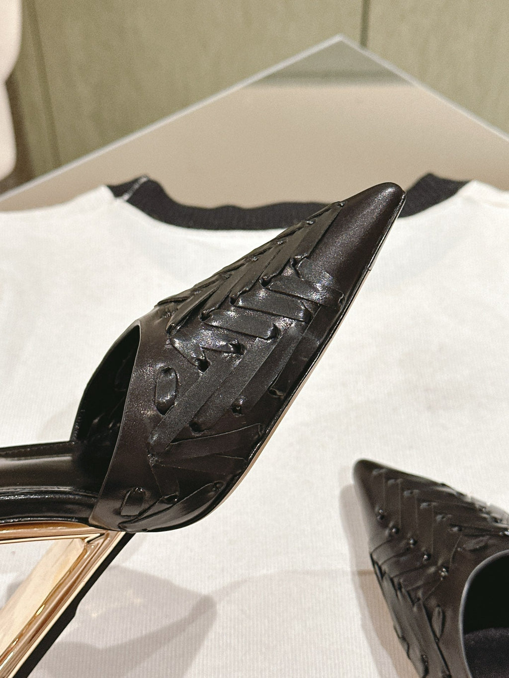 FENDI FIRST HIGH-HEELED SLINGBACK 85 MM IN BLACK LAMBSKIN GOLD HARDWARE