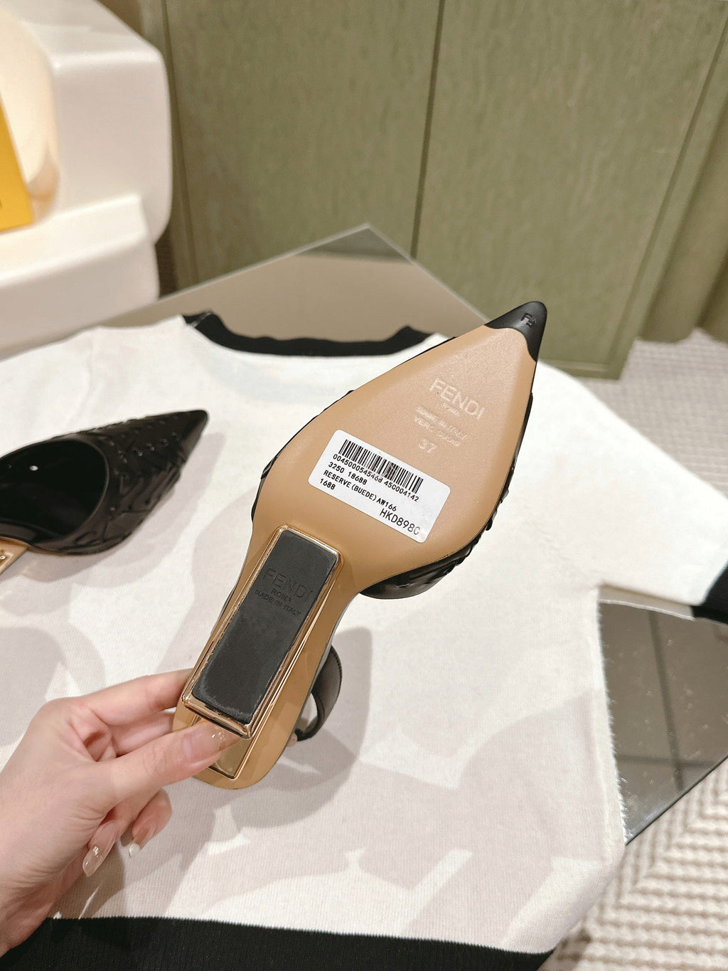 FENDI FIRST HIGH-HEELED SLINGBACK 85 MM IN BLACK LAMBSKIN GOLD HARDWARE