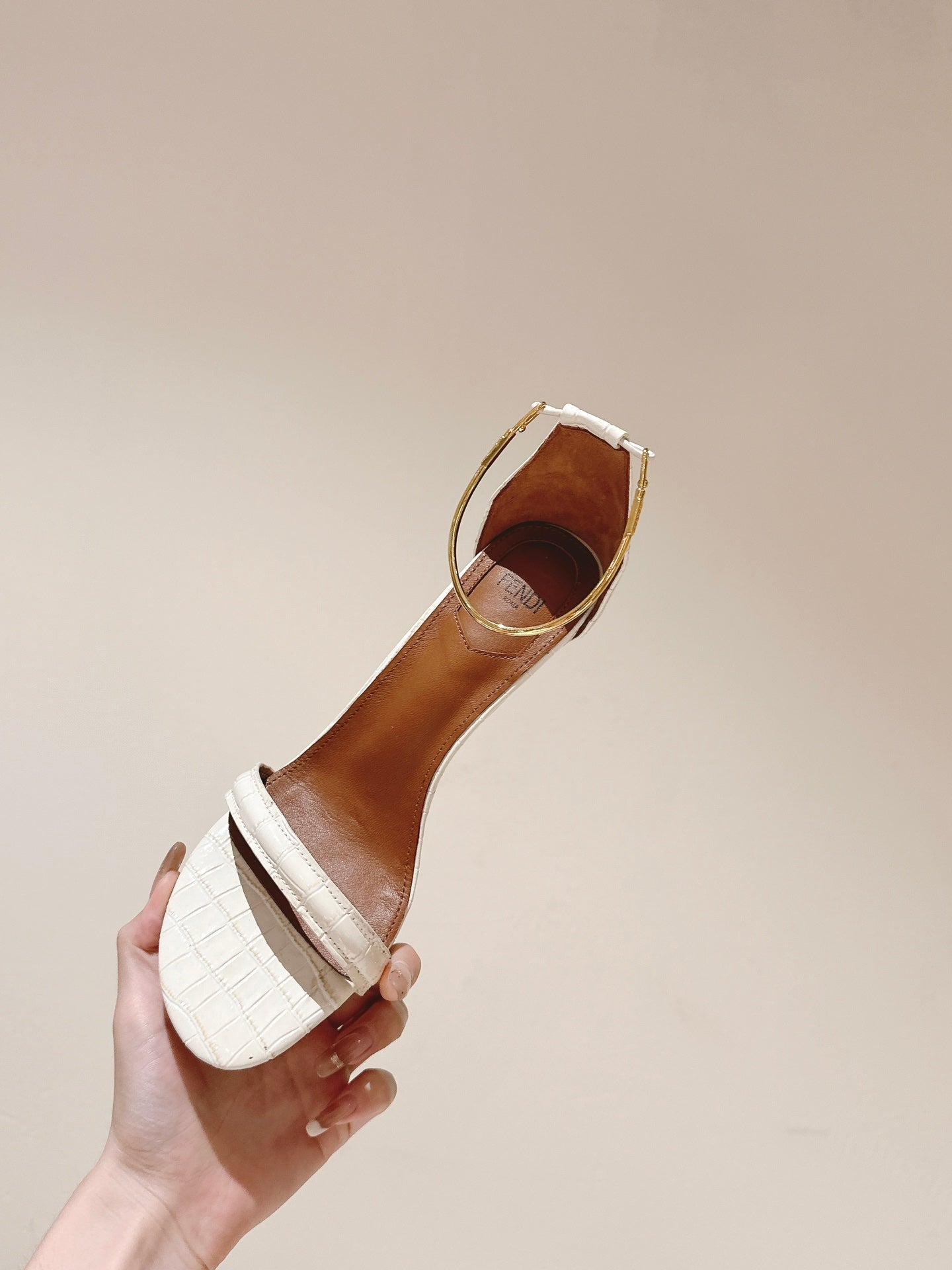FENDI HIGH-HEELED 85 MM IN WHITE LAMBSKIN WITH GOLD HARDWARE