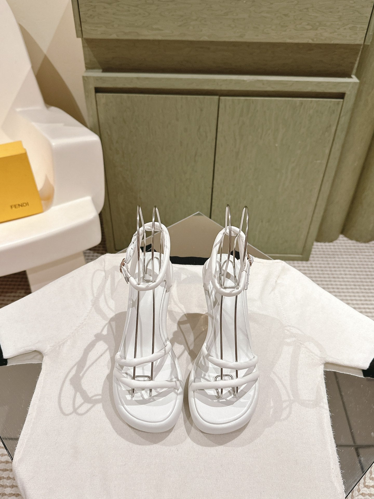 FENDI BAGUETTE HIGH HEELS 85MM IN WHITE LAMBSKIN WITH GOLD HARDWARE