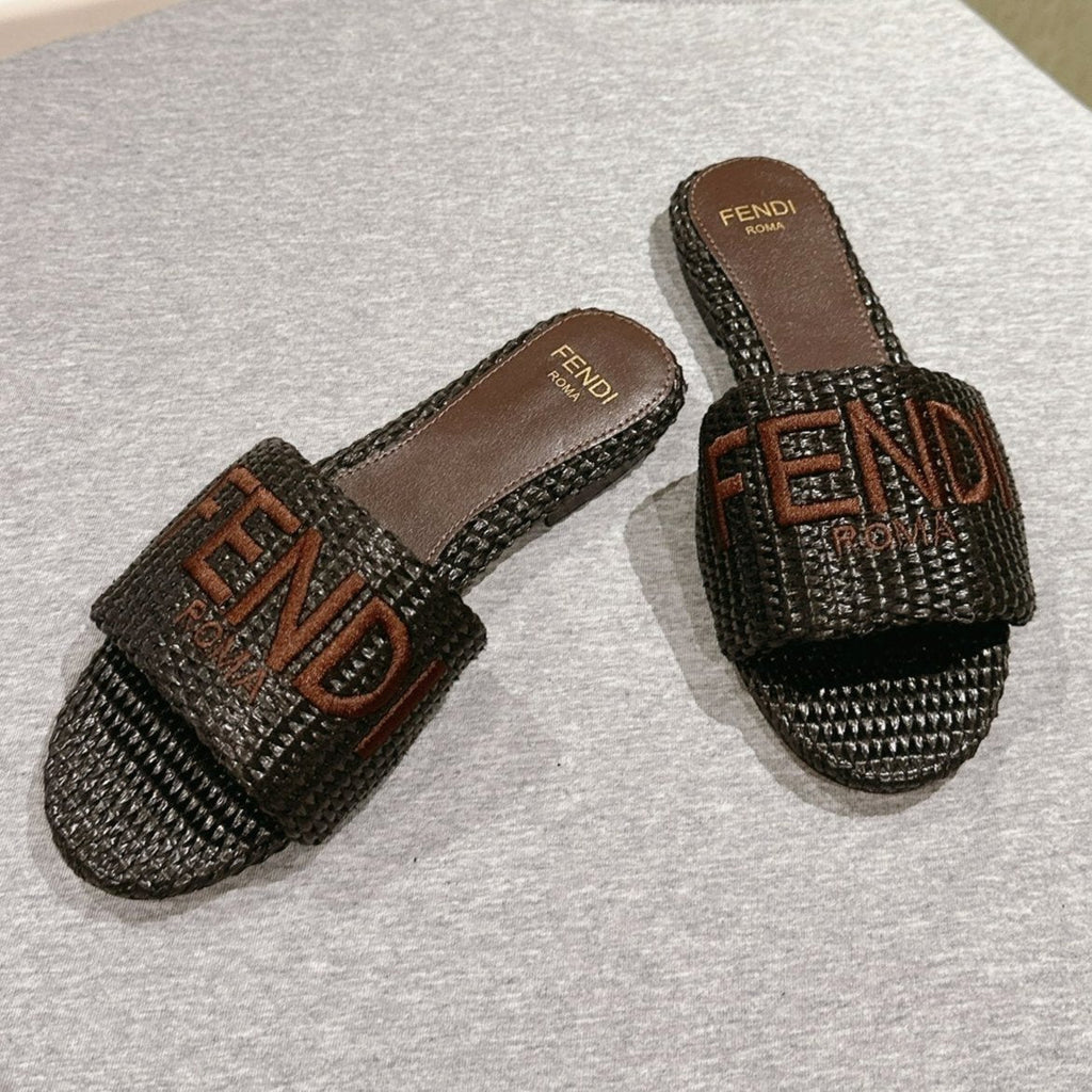 FENDI SIGNATURE MULE SLIDES IN DARK BROWN FIBRE