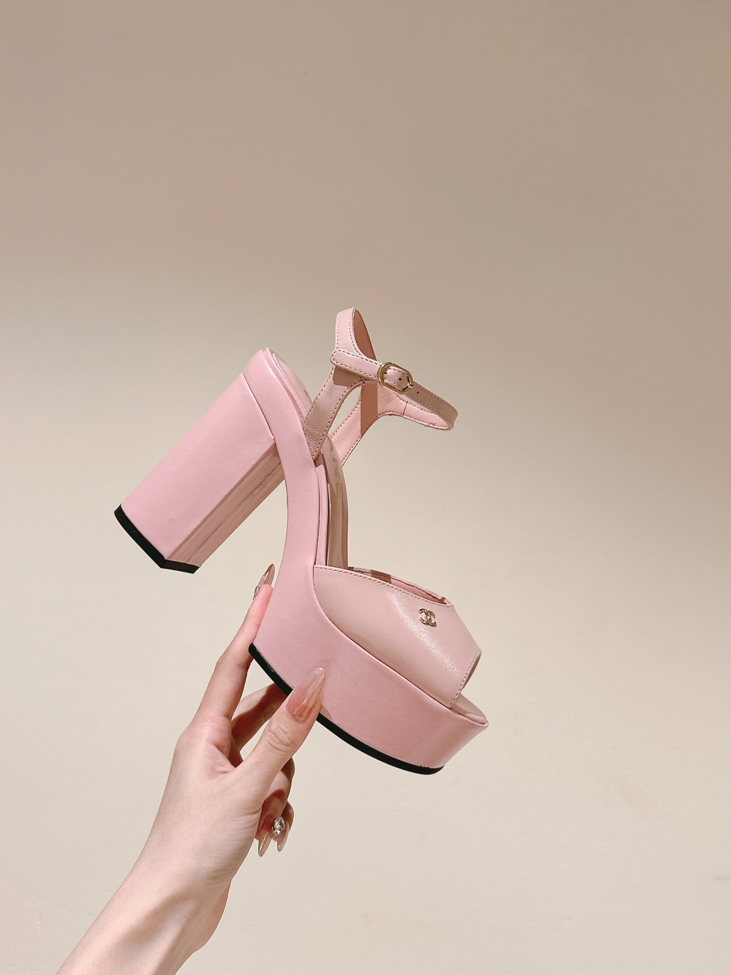 CC HIGH SANDAL LIGHT PINK CALFSKIN