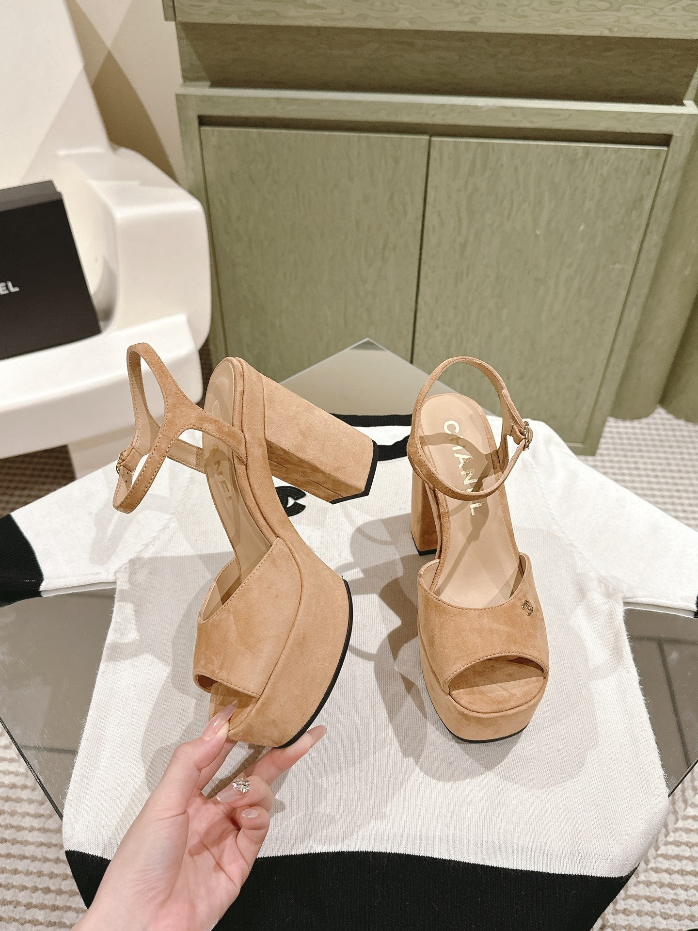 CC HIGH SANDAL PEACH PINK SUEDE CALFSKIN