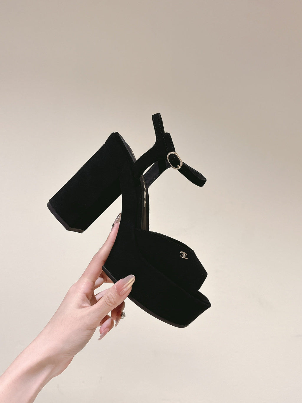 CC HIGH SANDAL BLACK SUEDE CALFSKIN