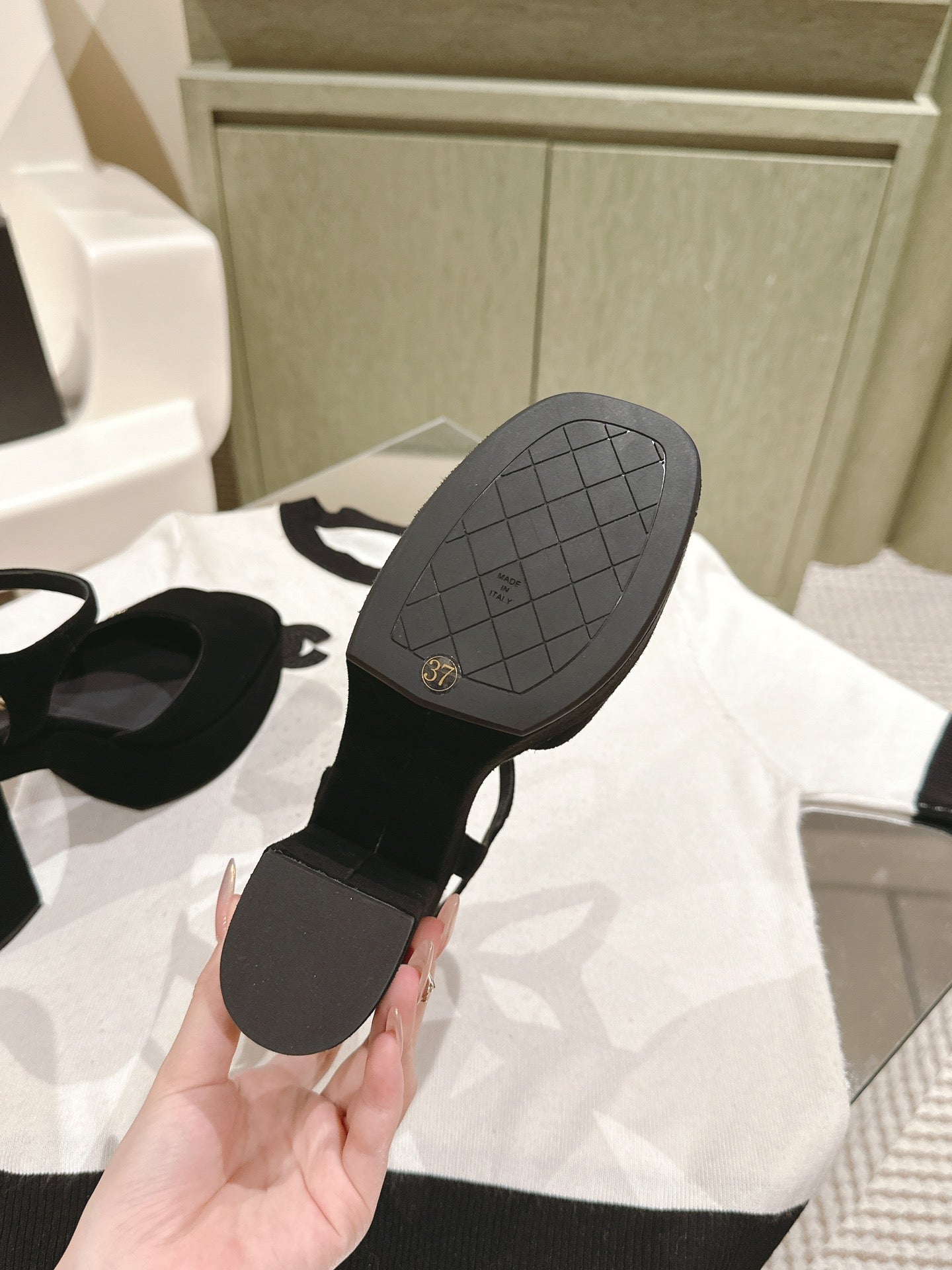 CC HIGH SANDAL BLACK SUEDE CALFSKIN