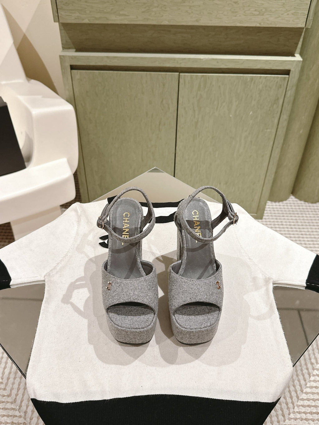 CC HIGH SANDAL GREY SUEDE CALFSKIN