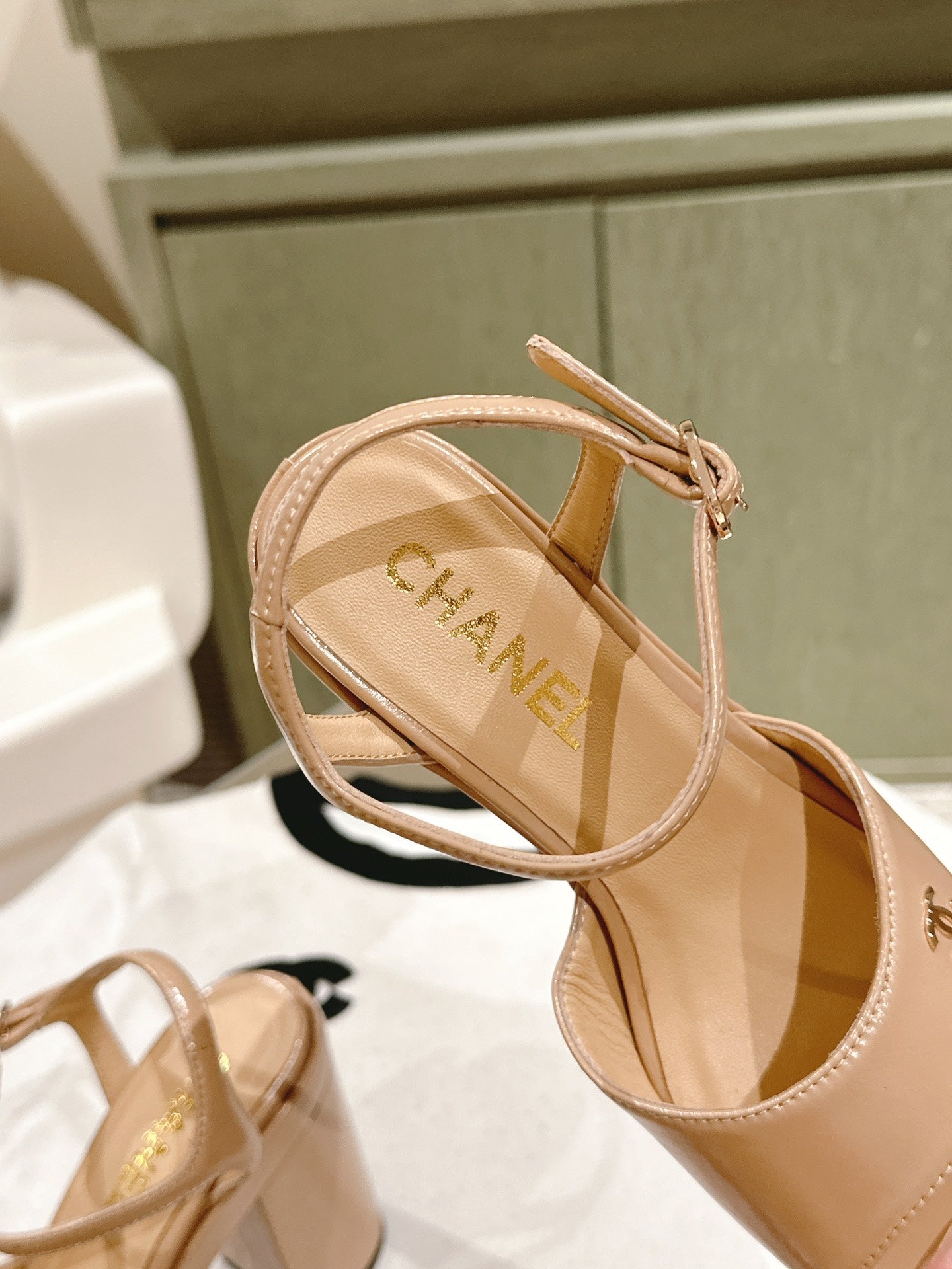CC HIGH SANDAL BEIGE CREAM CALFSKIN