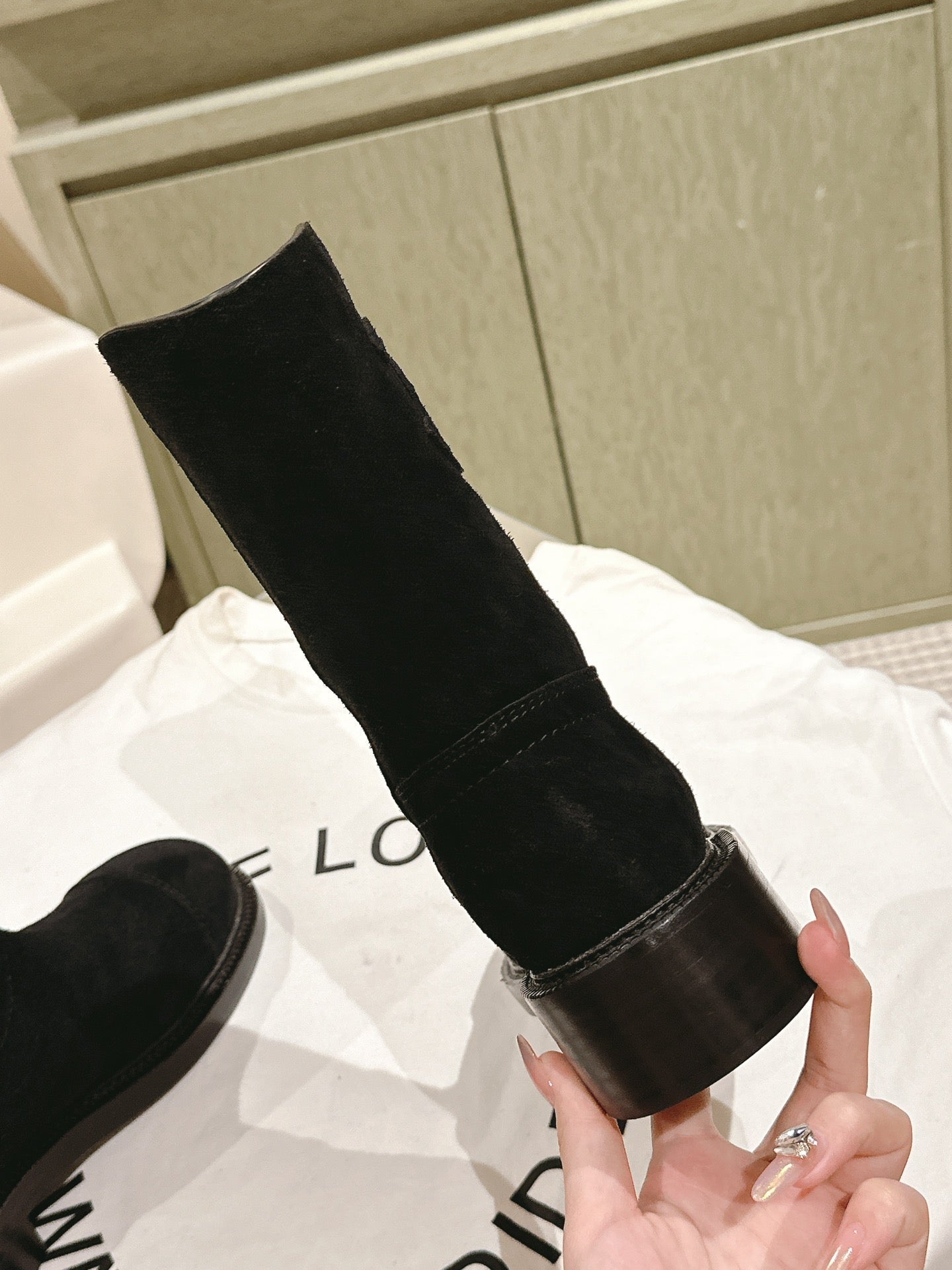 CC SHORT BOOTS BLACK SUEDE CALFSKIN