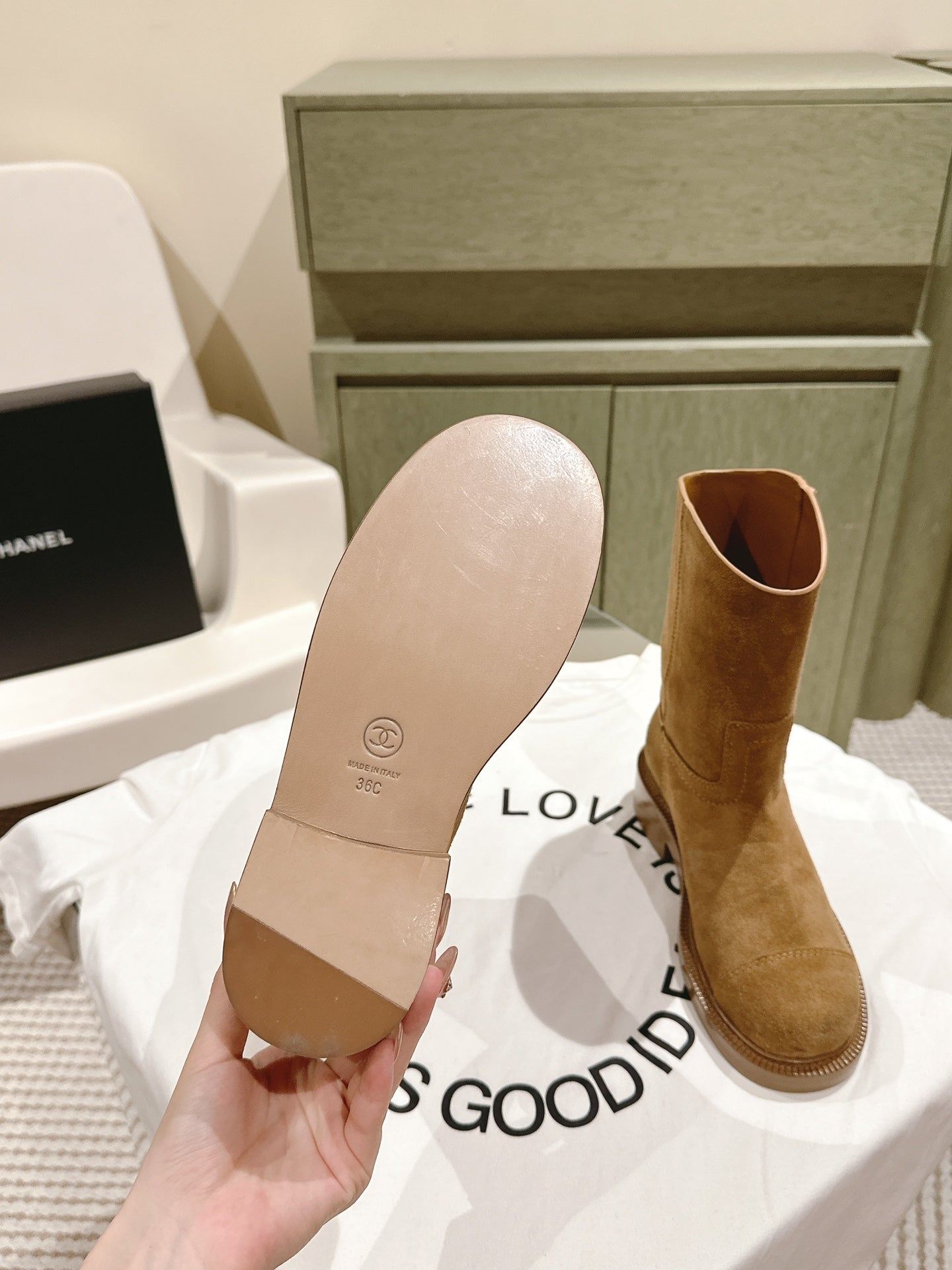 CC SHORT BOOTS PEANUT BROWN SUEDE CALFSKIN