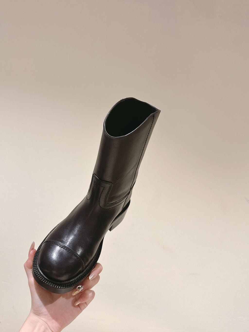 CC SHORT BOOTS BLACK CALFSKIN