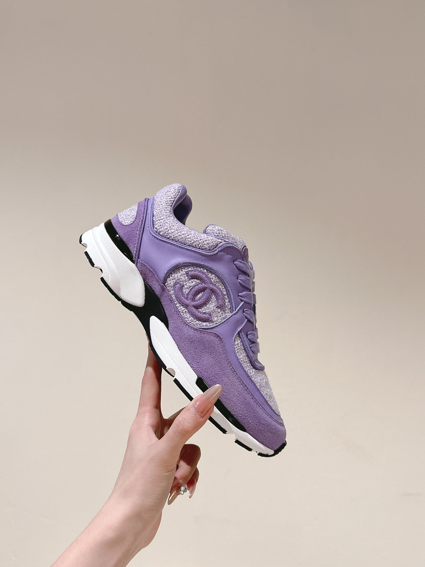 TRAINERS IN LIGHT PURPLE SUEDE AND CALFSKIN