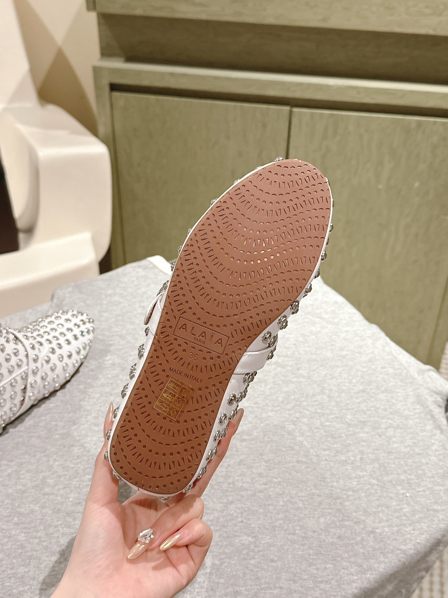 ALAIA SHORT BOOTS IN WHITE LAMBSKIN ATTACH RHINSTONES