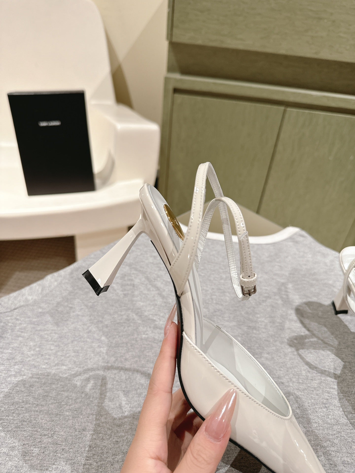 AIMÉE HIGH 8 CM SLINGBACK PUMPS IN WHITE PATENT CALFSKIN