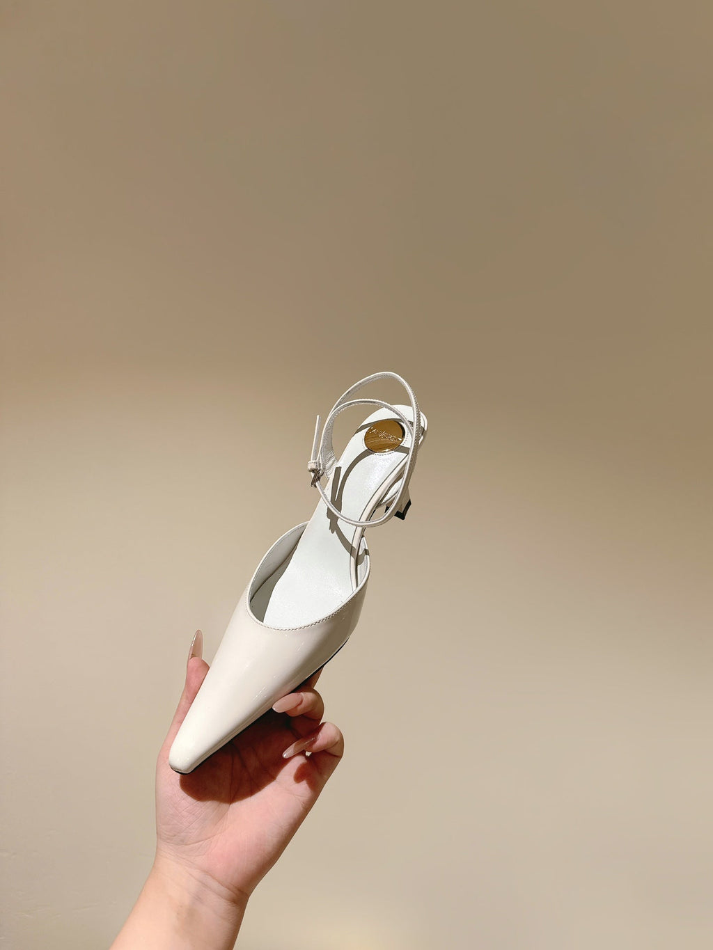 AIMÉE HIGH 8 CM SLINGBACK PUMPS IN WHITE PATENT CALFSKIN