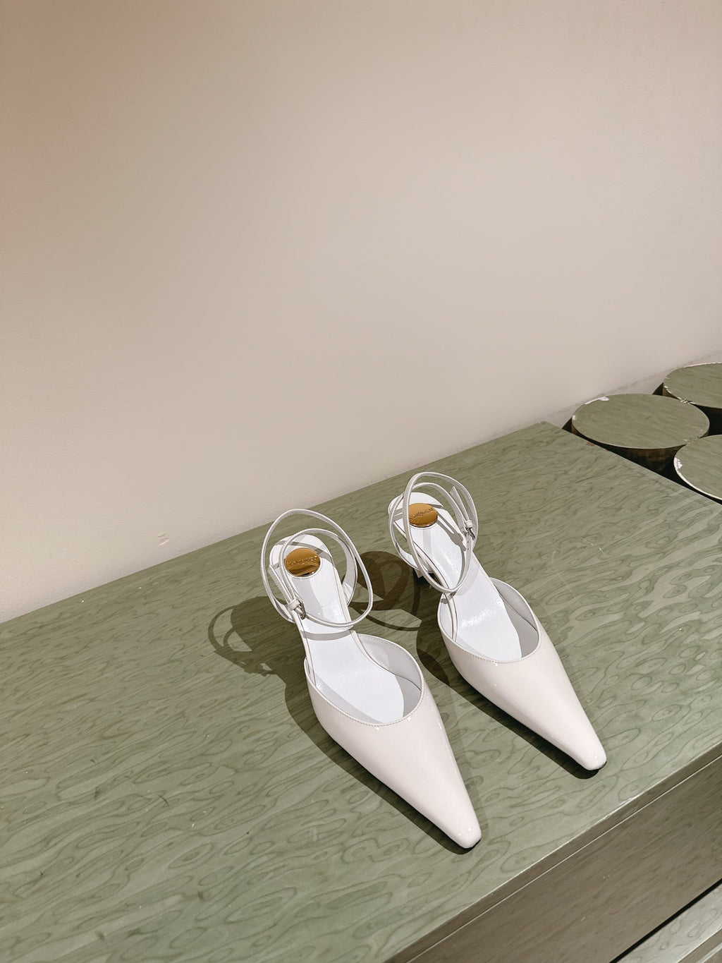 AIMÉE HIGH 8 CM SLINGBACK PUMPS IN WHITE PATENT CALFSKIN